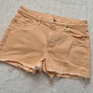 Old Navy Peach Frayed Women’s Shorts